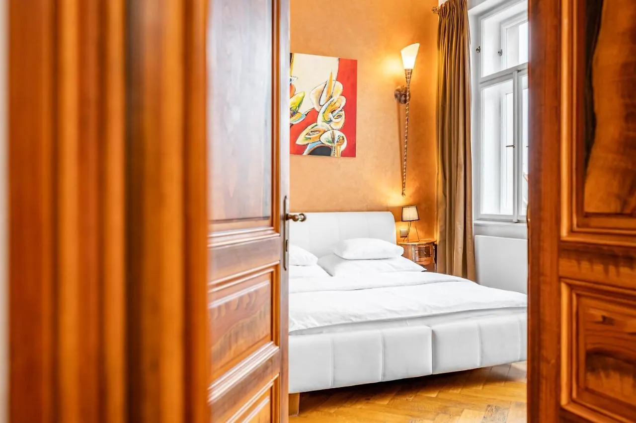 **** Aparthotel Malostranska Residence Praag Tsjechië