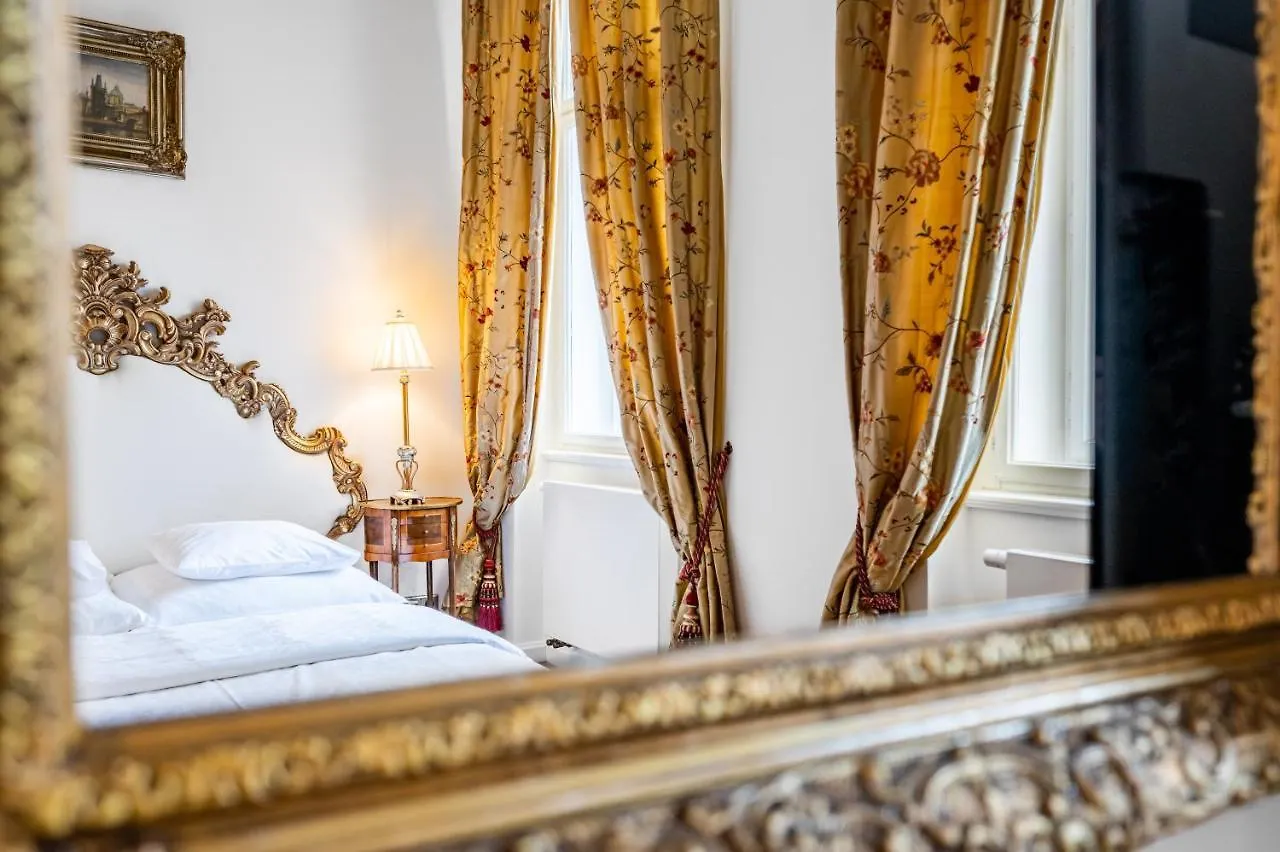 **** Aparthotel Malostranska Residence Praag Tsjechië